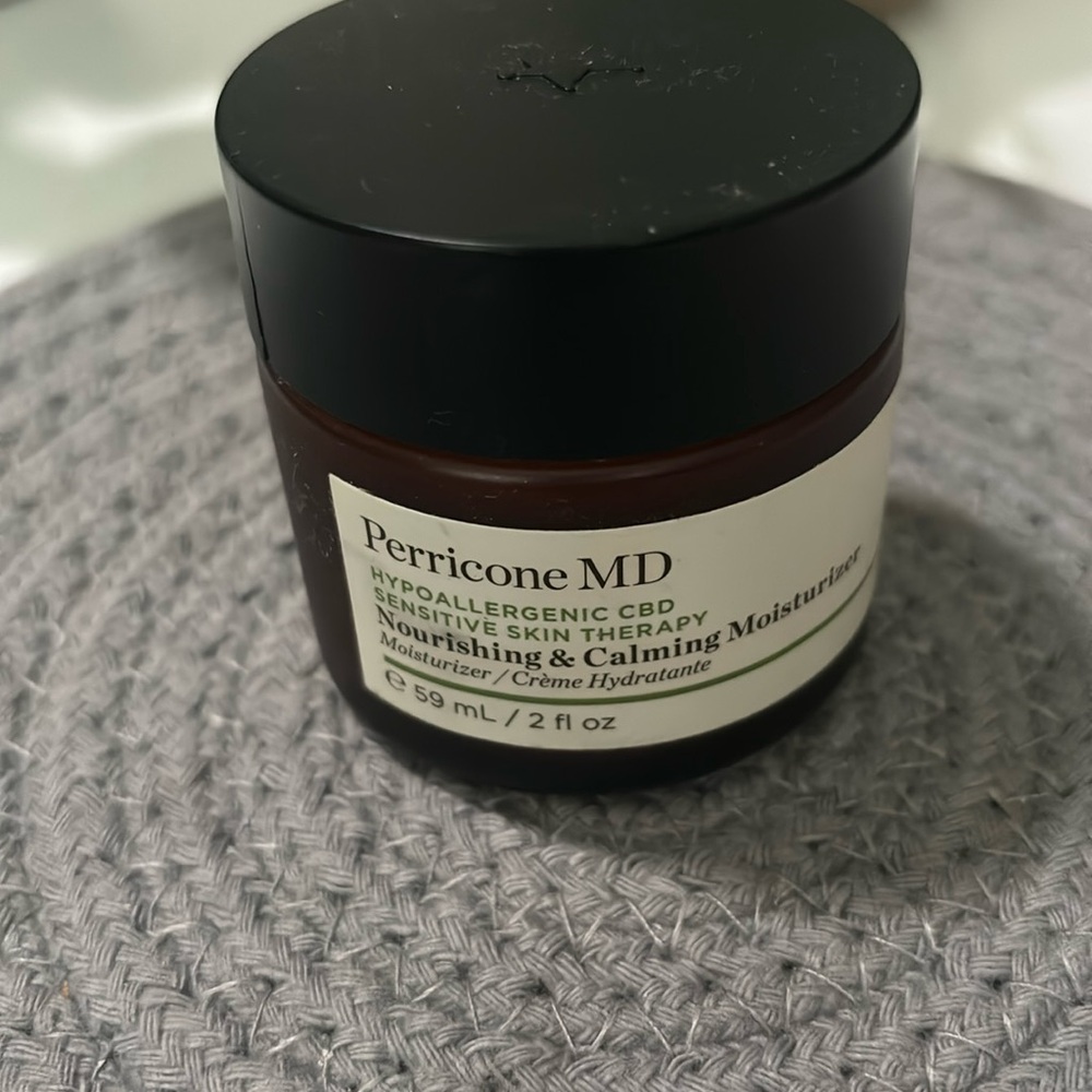 ❤️CLOSET CLOSING SALE❤️About 3/4 full of PERRICONE MD❤️